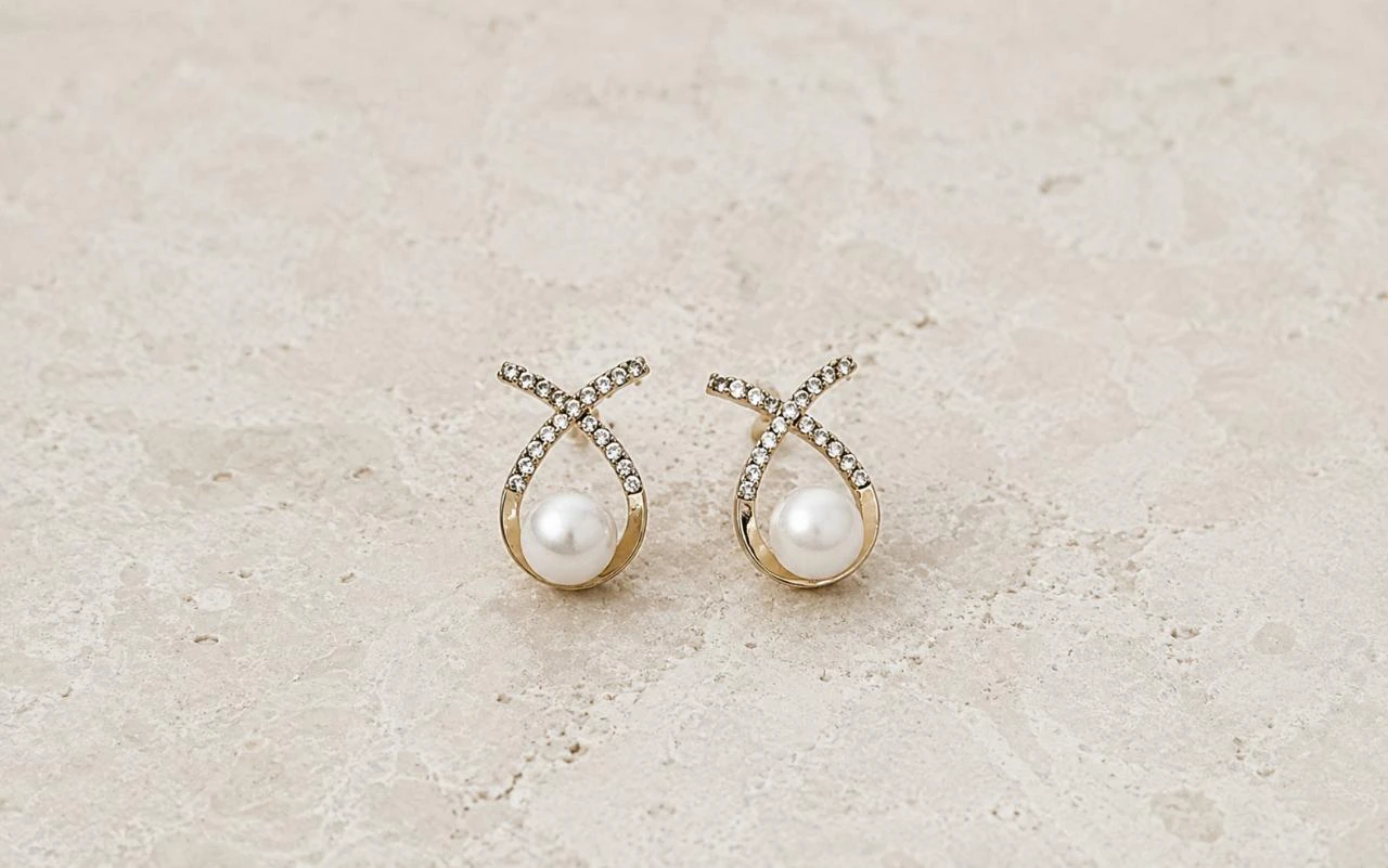 Pendientes doradas de perlas y circonita – chic e intemporales – photo 2